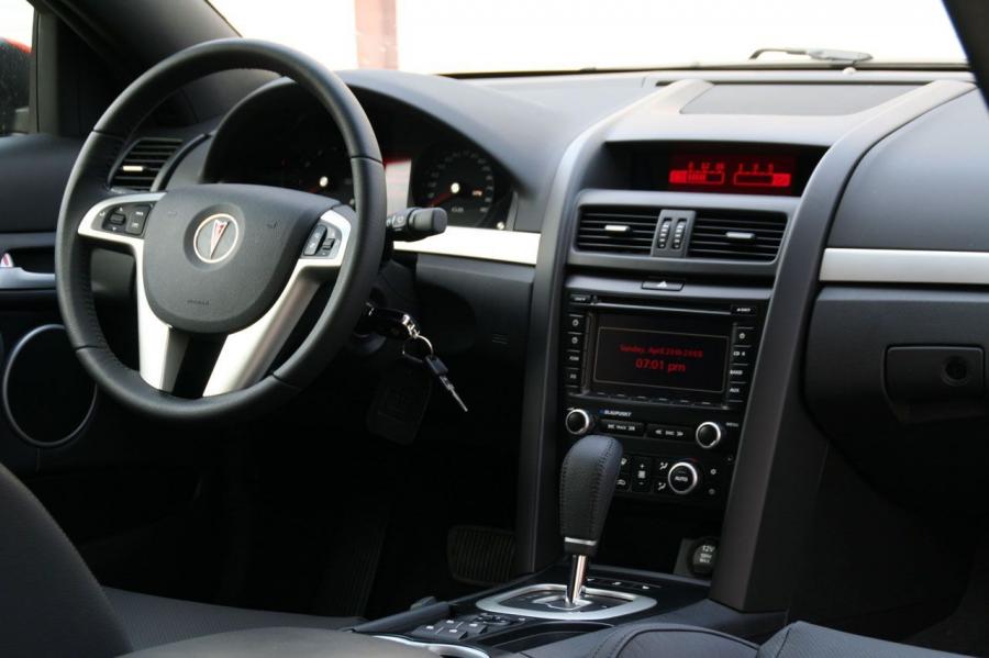  Pontiac G8 GT 2008 года  (фото 24 из 48)